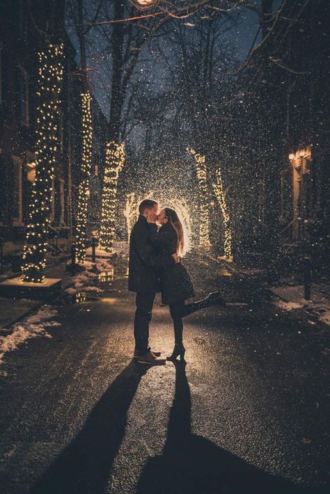 Holiday Engagement Photos, Magical Proposal, Christmas Engagement Photos, Philadelphia Engagement Photos, Winter Engagement Pictures, Air Photography, Outdoor Engagement Photos, Falling Snow, Engagement Inspo