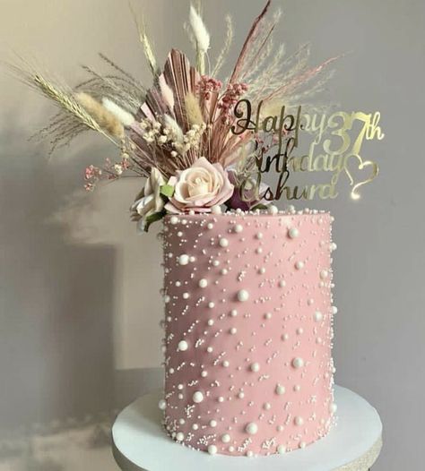 9 Cakes Birthday 60th Birthday Cake For Mom Elegant, 2024 Birthday Cake Trends, 60th Bday Cake For Mom, Pretty Cakes For Women Birthdays, Cakes 21st Birthday, 60th Birthday Cake For Mom, Elegant 21st Birthday, Modern Birthday Cakes, Birthday Cake For Mom