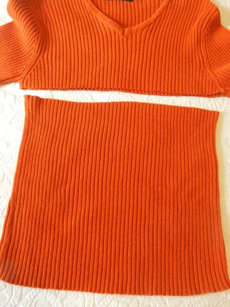 Diy Pumpkin From Old Sweaters, How To Make A Pumpkin From A Sweater, Pumpkin From Old Sweater, How To Make A Sweater Pumpkin, Faux Pumpkin Crafts, Sweater Pumpkins Diy, Sweater Repurpose, Old Sweater Crafts, Sew Sweater