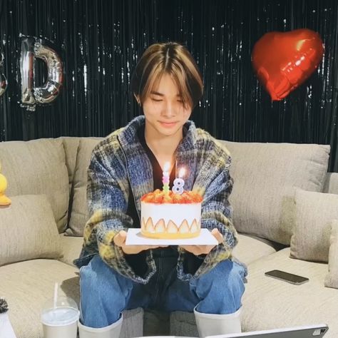 Enhypen Niki Niki Birthday, Today Is My Birthday, Kids Groups, Birthday Songs, Waiting For Him, Dye My Hair, Drink Milk, Sung Hoon, Great Memories