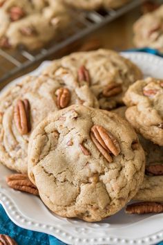 Easy Thanksgiving Dessert Recipes, Resepi Biskut, Butter Pecan Cookies, Thanksgiving Desserts Easy, Thanksgiving Food Desserts, Pecan Cookies, Toffee Bits, Recipes Cookies, C Is For Cookie