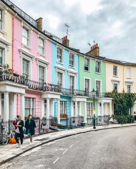 London In Spring, Houses In London, Cars Parking, Colorful Houses, Colourful Buildings, Travel Photography Inspiration, London Calling, London Life, London Travel