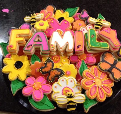 Family reunion cookies Themed Family Reunion Ideas, Family Reunion Cookie Ideas, Family Cookies Decorated, Reunion Cookies Decorated, Family Reunion Cookies Decorated, Family Reunion Cake Ideas, Family Reunion Cookies, Vacation Cookies, Family Reunion Cakes