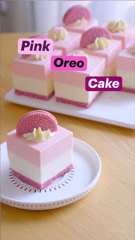 Pink Oreo Cake in 2022 | Easy baking recipes desserts, Oreo cake, Oreo dessert Pink Oreo Cake, Cake Oreo, Dessert Cups Recipes, Healthy Superfoods, Sweet Dishes Recipes, Cake Easy, Cabinets Diy, Easy Baking Recipes Desserts, Oreo Cake