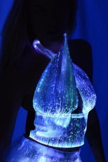 Fiber Optic Dress, Light Up Dresses, Led Costume, Led Clothing, Neon Moon, Catty Noir, Unique Outfit, Pretty Prom Dresses, Fantasy Clothing