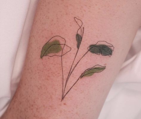 Nature Vs Nurture Tattoo, Monstera Tattoo Small, Green Tattoos For Women, Green Plant Tattoo, Plant Tattoo Minimalist, Green Line Tattoo, Sun Tattoo Leg, Plant Tattoo Small, Fine Line Plant Tattoo