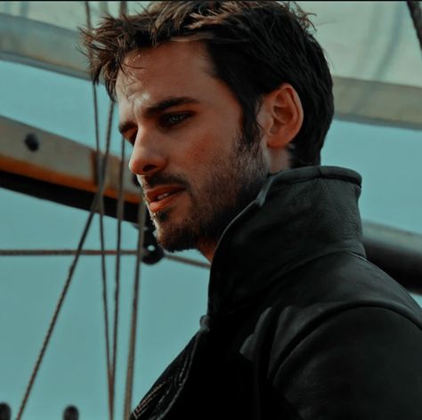 Ouat Killian Jones, Killian Jones Icons, Killian Jones Aesthetic, Captain Hook Ouat, Hook Ouat, Killian Hook, Caitlin Stasey, Queen Of Dragons, Ouat Cast