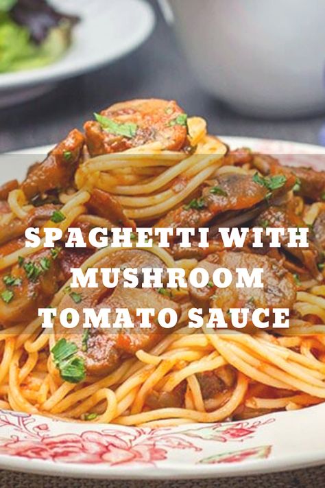 Mushroom Spaghetti Sauce, Mushroom Pasta Sauce, Mushroom Tomato, Plain Spaghetti, Easy Pasta Sauce, Tomato Pasta Sauce, Easy Pasta Dishes, Tomato Sauce Recipe, Perfect Dinner