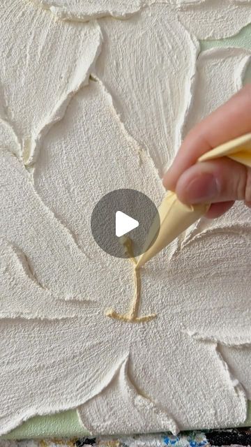 Magnolia Texture Painting, How To Texture Paint On Canvas, Textured Canvas Art Diy Tutorials, Impasto Flowers, Artistic Crafts, Textured Acrylic Painting, Flowers For Mom, Acrylic Painting Inspiration, Diy Plaster