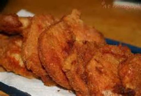 Lady And Sons Fried Pork Chops - Paula Deen Recipe - Food.com Fried Pork Chop Recipes, Paula Deen Recipes, Fried Pork Chops, Pork Dinner, Baked Yams, Lima Beans, Chops Recipe, Fried Pork, Southern Cooking