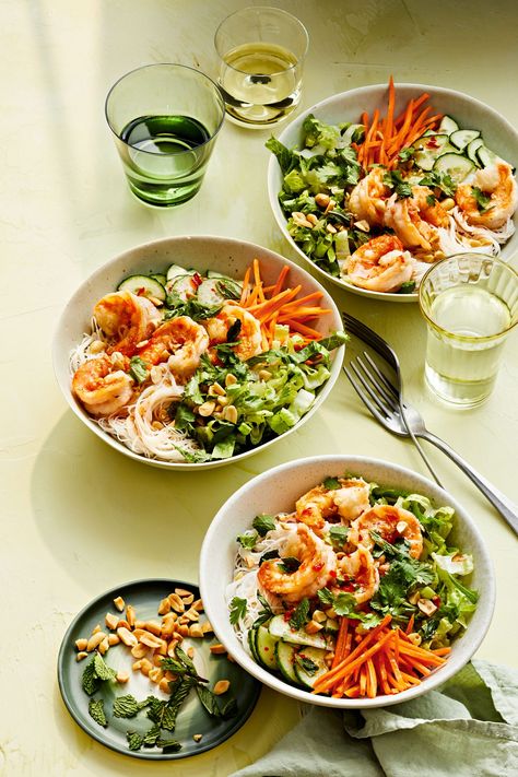 Vietnamese Shrimp, Carrot Pasta, Seafood Dinners, Vietnamese Style, Shrimp Noodles, Rice Vermicelli, Noodle Bowl, Sweet Chili Sauce, Noodle Bowls