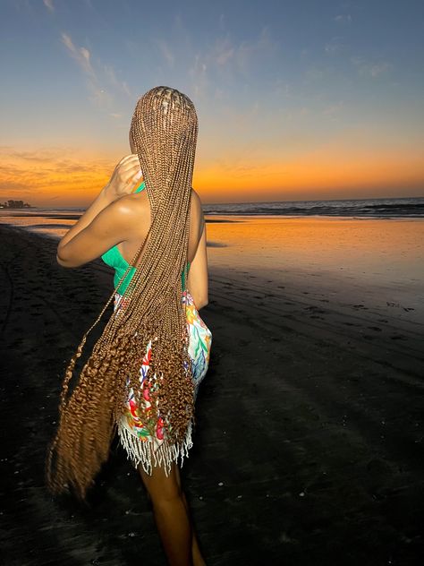 Knotless braids Extra Long Braids, Carmel Skin, Brown Knotless Braids, Brown Knotless, Braids Black, Hot Hair Styles, Knotless Braids, Natural Hair Braids, Hair Braids