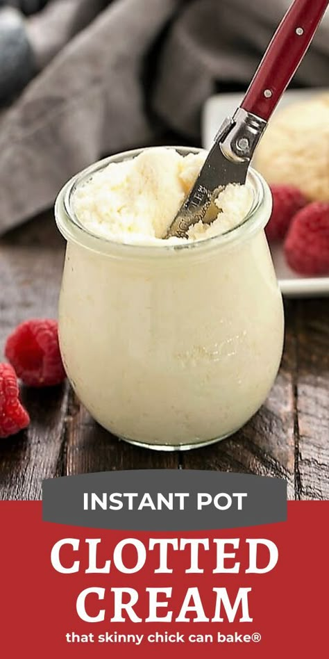 Clotted Cream Recipes, Hot Chocolate Fudge, Scones Easy, Cream Fresh, Slow Cooker Desserts, Tea Party Food, Winter Desserts, Clotted Cream, Scone Recipe