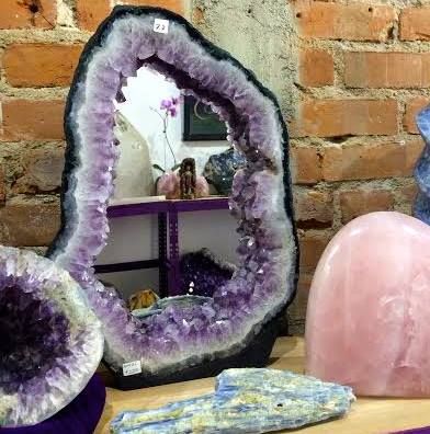 Amethyst Mirror available at AURA SHOP in Santa Monica! http://www.aurashop.com/ Amethyst Mirror, Amethyst Cathedral, Fantasy Furniture, Wellness Studio, Crystal Shelves, Bedroom Decor For Teen Girls, Geode Art, Diy Resin Art, Crystals In The Home