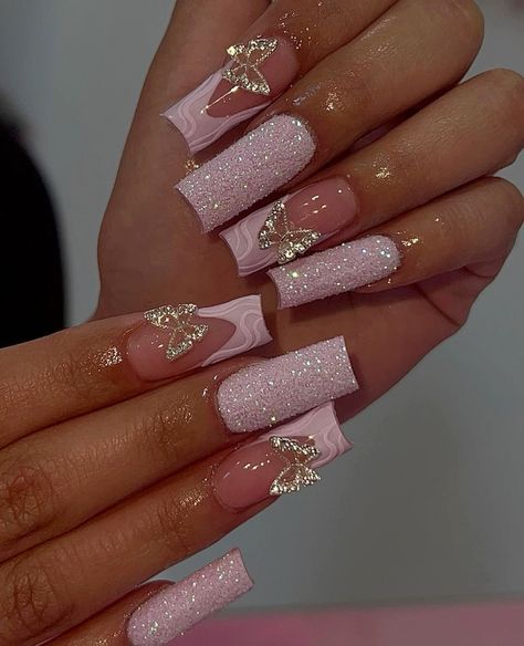 Fancy Acrylic Nail Designs, Glamour Nails Designs, Baddie Nail Ideas, Iconic Nails, 21st Birthday Nails, Sweet 16 Nails, Dance Nails, Nails Baddie, Quinceanera Nails