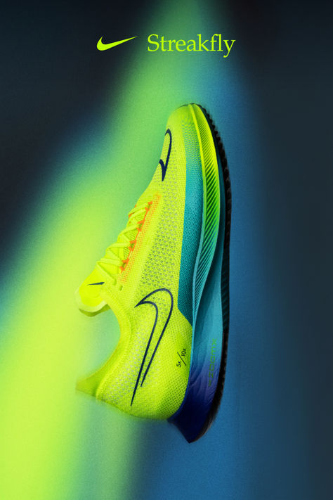 Lead the pack in the featherweight racer that’s fit to fly. Nike Running Shoe, Shoe Photography, Science Electricity, Nike Ad, Vfx Tutorial, Sneaker Posters, Colorful Characters, Nike Fashion Shoes, Racing Shoes