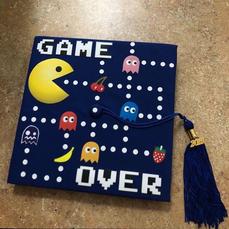 Pac man graduation cap. Cardstock with clipart printed onto it. PAC-man Grad Cap Ideas Boys, Cap Decoration Graduation Men, Grad Cap Ideas Men, Men Graduation Cap Ideas, Graduation Cap Designs For Men, Graduation Cap Designs Men, Men Graduation Cap, Video Game Graduation Cap, Grad Cap Ideas For Guys