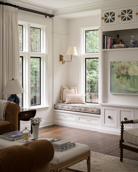 Our 100 Year Old Tudor: Family Room - Tara Rochford Nutrition Tudor Style Living Room, Modern Tudor Interiors, Tudor House Interior, Tudor Interior, Small Sunroom, Modern Tudor, Bookshelf Inspiration, Chippendale Chairs, Tudor House