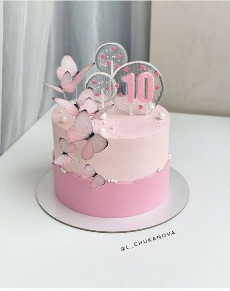 Rodjendanske Torte, Learn Cake Decorating, Cake Designs For Kids, Small Birthday Cakes, Buttercream Cake Designs, Candy Birthday Cakes, Butterfly Birthday Cakes, Elegant Birthday Cakes, Wedding Chocolate