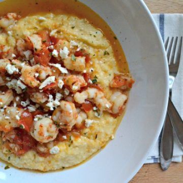 Small Batch Dinner, Southern Comfort Food Recipes, Rock Shrimp, Southern Comfort Food, American Foods, Shrimp Grits, Greek Seasoning, Cheese Grits, Dinner For 2