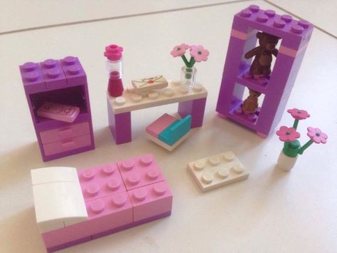 Aesthetic Lego Ideas Easy, What To Make With Legos Easy, Lego Ideas To Build Easy House, Lego Ideas To Build Easy, Easy Lego Creations, Lego House Ideas, Lego Friends Sets, Lego Furniture, Lego Club