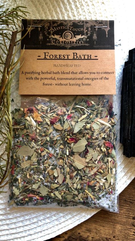 🕯 𝐅𝐨𝐫𝐞𝐬𝐭 𝐁𝐚𝐭𝐡- herbal bath blend Connect with the purifying & soothing energies of the forest, without leaving home. A Handcrafted Herbal & Energy Infused Bath Blend Of- 𝘧𝘪𝘯𝘦 𝘤𝘳𝘺𝘴𝘵𝘢𝘭 𝘴𝘦𝘢 𝘴𝘢𝘭𝘵, 𝘦𝘶𝘤𝘢𝘭𝘺𝘱𝘵𝘶𝘴, 𝘩𝘺𝘴𝘴𝘰𝘱, 𝘺𝘢𝘳𝘳𝘰𝘸, 𝘯𝘦𝘵𝘵𝘭𝘦, 𝘳𝘦𝘥 𝘳𝘰𝘴𝘦 𝘱𝘦𝘵𝘢𝘭𝘴, 𝘭𝘢𝘷𝘦𝘯𝘥𝘦𝘳 𝘣𝘶𝘥𝘴 ------------------------------------ 🌛 FREE GIFT WITH EVERY ORDER- (intuitively chosen gift, & intuitively chosen oracle card) 🌜 ------------------ 🕯 𝐇𝐨𝐰 𝐭𝐨 𝐔𝐬𝐞: ------------------ [ single use kit ] Simple, & easy to follow instructions provided on the bag, including best lunar phase to take your bath. (boiling of herbs required- for easy clean up, you may request to add a reusable muslin drawstring bag for $1) ------------------------ 🕯 𝐀? Herbal Business, Herbal Crafts, Herbalist Gifts, Herb Drying, Herb Salt, Herbal Gifts, Herbal Ciggerate, Herbalist Shop, Witch Store