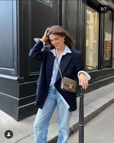 Navy Blazer Outfit Women, Navy Blazer Outfits, Fall Work Outfit, Blue Pants Outfit, Blue Blazer Outfit, Working Girl Outfits, Summer Office Outfits, Elegant Classy Outfits, Style Désinvolte Chic