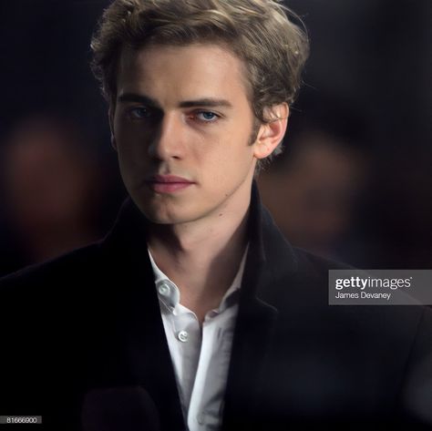 Blonde Hayden Christensen, Hayden Christensen Blonde, Hayden Christensen Smiling, Hayden Christensen Awake, Star Wars Anakin, Aaron Warner, The Darkest Minds, Hayden Christensen, Blonde Boys