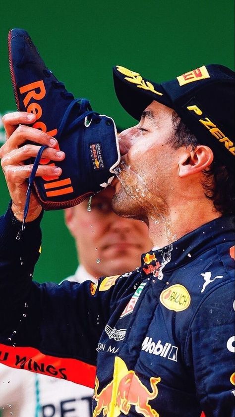 #Daniel #Ricciardo #DanielRicciardo #RIC3 #formula1 #formulaone #formulaoflove #f1 #racing Ricciardo F1, Aryton Senna, Lord Perceval, Mclaren Formula 1, Mick Schumacher, Formula 1 Car Racing, F1 Poster, Daniel Ricciardo, Formula 1 Car