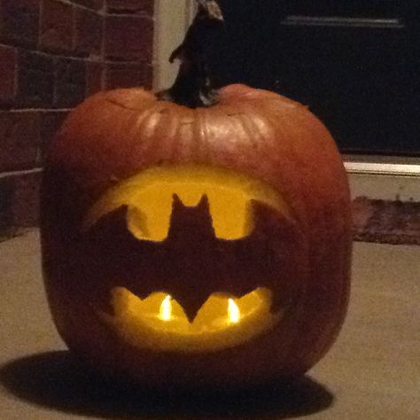 Batman jack-o-lantern Batman Jack O Lantern, Jack O, Jack O Lantern, Pumpkin Carving, Lanterns, Batman, Doodles, Carving, Quick Saves