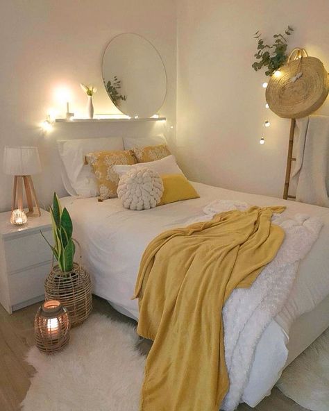 insta: jennagracemanning White Bedroom With Yellow Accents, Urban Bohemian, Fall Bedroom Decor, Yellow Room, Dorm Room Inspiration, Casa Vintage, Fall Bedroom, Aesthetic Rooms, Bedroom Decor Ideas