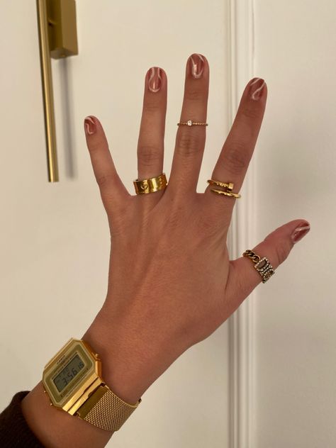 Nails trend nails inspiration nails inspo nails accessories casio gold watch gold rings short nails fall trend fall nails fall inspiration Gold Casio Watch Woman, Short Nails Fall, Gold Casio Watch, Casio Gold Watch, Casio Watch Women, Trend Nails, Nails Accessories, Inspiration Nails, Casio Watches