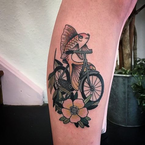 Just Jen on Instagram: ““A woman needs a man like a fish needs a bicycle”. Made this a couple of years ago for an awesome customer 🙏🏼” Bicycle Tattoo, Bike Tattoos, Old School Tattoo, Fish Tattoos, I Tattoo, Skull Tattoo, Flower Tattoo, Instagram A, A Man