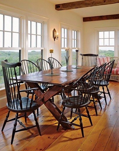 Modern Farmhouse Lighting Dining Room, Farmhouse Lighting Dining, Colonial Dining Room, Cottage Rustic, Farmhouse Dining Rooms Decor, Dining Room Colors, Rustic Dining Room, Colonial Decor, The Dining Room