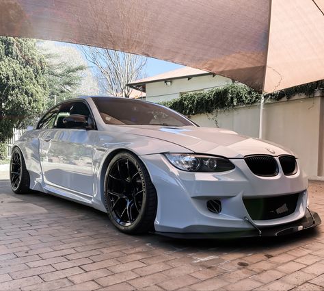 Bmw Iphone Wallpaper, E90 335i, E92 335i, Bmw E93, E93 M3, Bmw Sports Car, E92 M3, Rocket Bunny, Serie Bmw