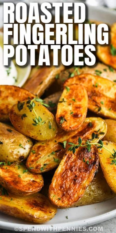 Baked Fingerling Potatoes, Crispy Carrots, Fingerling Potatoes Recipes, Potatoes In The Oven, Perfect Pot Roast, Cheese Mashed Potatoes, Roasted Fingerling Potatoes, Crispy Garlic, Fingerling Potatoes