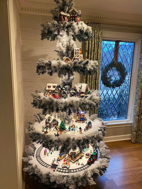 Lego Christmas Village Display, Christmas Lego, Lego Christmas Village, Lego Christmas Tree, Lego Tree, Lego Village, Merry Christmas Everybody, Rainbow Christmas Tree, Book Christmas Tree