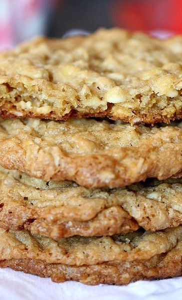 Chewy Oatmeal Cookies, Best Oatmeal Cookies, Resepi Biskut, Oatmeal Cookies Chewy, Best Oatmeal, Crinkle Cookies, Easy Cookie Recipes, Yummy Sweets, Eclairs