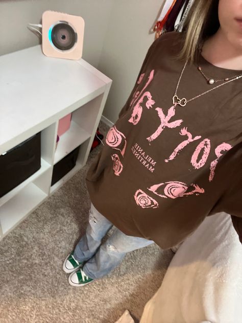 Melanie Martinez shirt/merch Melanie Martinez Sweater, Melanie Martinez Merch Outfit, Diy Melanie Martinez Merch, Melanie Martinez Inspo Outfit, Portals Merch Melanie Martinez, Melanie Martinez Fits, Melanie Martinez Portals Outfit Ideas, Melanie Martinez Bedroom, Portals Melanie Martinez Outfits