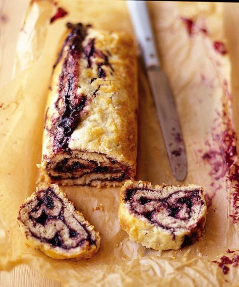 Jam Roly Poly, Suet Pudding, British Pudding, British Desserts, Homemade Custard, Delicious Magazine, British Baking, Roly Poly, Trending Recipes