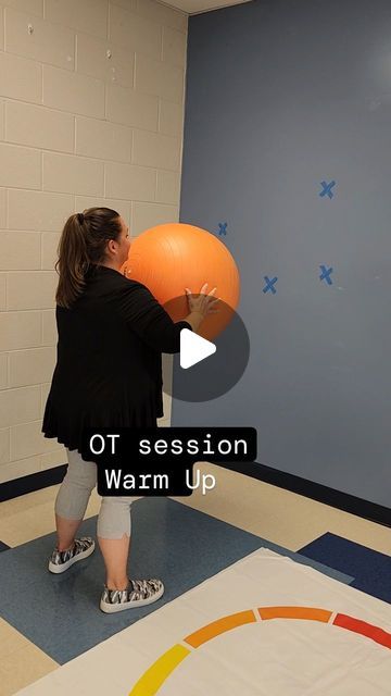 OT For School on Instagram: "Spin off of @otsimplified ball catch reel. This activity is a great activity to start a session or use during a break from structured tasks. Adding a target challenges the visual attention and hand eye coordination. Grading the size and weight of the ball can also make a huge difference from a student entraping the ball vs. catching the ball between the hands. The video shows the challenges of having a ball too heavy and large to a large balloon that was thrown too hard and flew up.  #schoolbasedot #occupationaltherapy #cota #otr #specialeducation #visualattention #balloons #fyp #kids #brainbreak" Eye Hand Coordination Activities Kids, Hand Coordination Activities, Eye Hand Coordination Activities, Pediatric Pt, Coordination Activities, Hand Eye Coordination, Large Balloons, Brain Breaks, Occupational Therapy