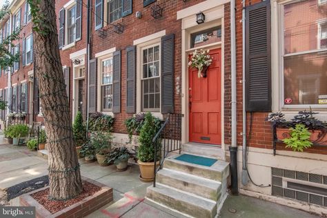 1706 Addison St, Philadelphia, PA 19146 - 3 Bed, 2 Bath Townhouse - MLS# PAPH837442 - 34 Photos | Trulia Elegant Townhouse, Philadelphia City, Street Townhouse, Elegant House, Classical House, White Bathroom Tiles, California Closets, High End Kitchens, White Dining Room