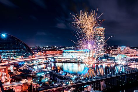 If you're looking for things to do in Sydney, put watching the fireworks at Darling Harbour at the top of your list! Sydney Fireworks, Henry Li, Christmas Fireworks, Things To Do In Sydney, Dance Crew, Harbor Bridge, Visit Sydney, Darling Harbour, Waterfront Restaurant