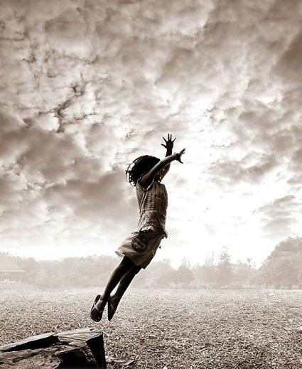 Fly! Jumping For Joy, Leap Of Faith, Pics Art, Art Plastique, Black And White Photography, Picture Perfect, Beautiful Photo, Photo Inspiration, Photo Art