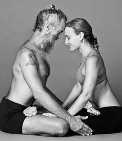 Love this Tantric Yoga, Couples Yoga Poses, Partner Yoga Poses, Yoga Relaxation, Yoga Ashtanga, Couples Yoga, Partner Yoga, Yoga Moves, Yoga Dance