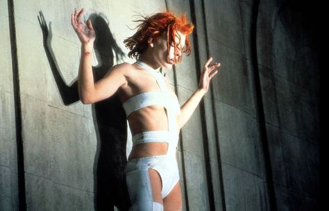 Astral Grandeur: The Fifth Element Offers a New Sci-Fi Aesthetic - The American Society of Cinematographers Mystique Jennifer Lawrence, Milla Jovovich Fifth Element, Madame Doubtfire, 1999 Fashion, Thelma Et Louise, Fashion History Timeline, Jurassic Park Film, Luc Besson, Chris Tucker