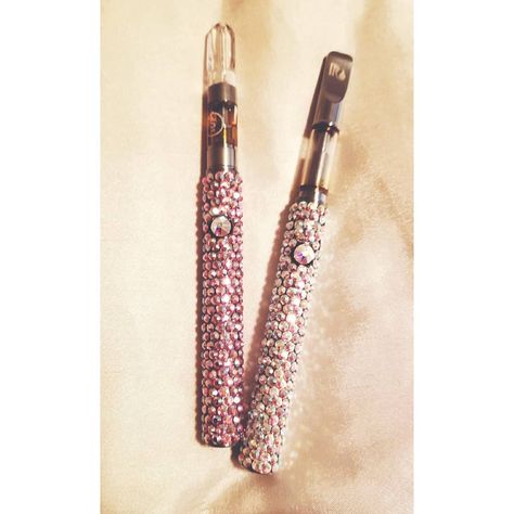 Feat. Cannabling Rhinestone Vape Pen in Rosé and Moon. Available now at https://www.shopcannabling.com. . . #vape #vapepen #rhinestone #bling #cannabling #shopcannabling Cart Battery Pen Decorated, Badazzel Cart Battery, Bedazzled Cartridge Pen, Cart Battery Pen Bedazzled, Bedazzled Pen, Bling Ideas, Crystal Room, Rhinestone Projects, Cool Lighters