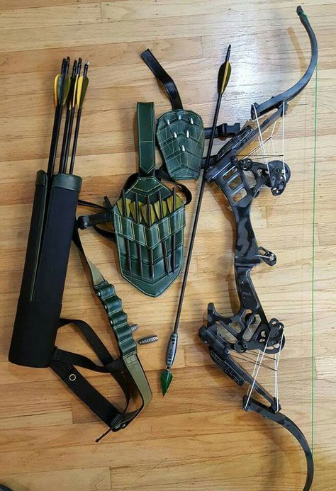 Arrow Loadout 2.0 Green Arrow Bow, Echipament Tactic, Bows And Arrows, Archery Set, Archery Bows, Pretty Knives, Bowhunting, Compound Bow, Bow Arrows