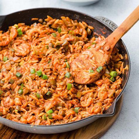 Yum! Jambalaya Lentil & Orzo Skillet from Cookspiration by DietitiansCAN Jambalaya Soup, Orzo Skillet, Jambalaya Recipe, Clam Recipes, Seafood Pasta, Jambalaya, Slow Cooker Soup, Red Lentil, Orzo