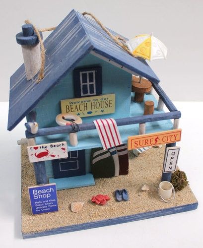 Beach Fairy Garden, Homemade Bird Houses, Bird Houses Painted, Birdhouse Designs, Decorative Bird Houses, Beach Chair Umbrella, Surf City, Casa Exterior, Beach Shop